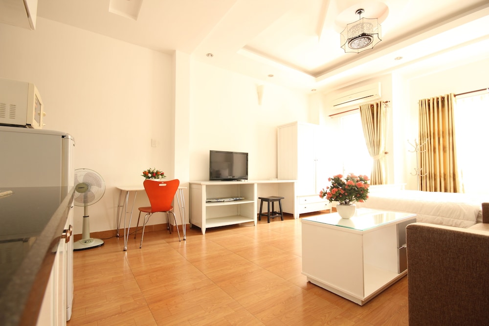 Smiley Apartment 3 30/50