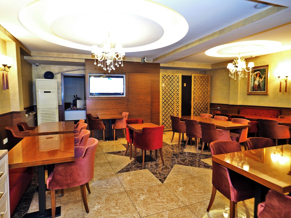 Elysion Hotel 35/48