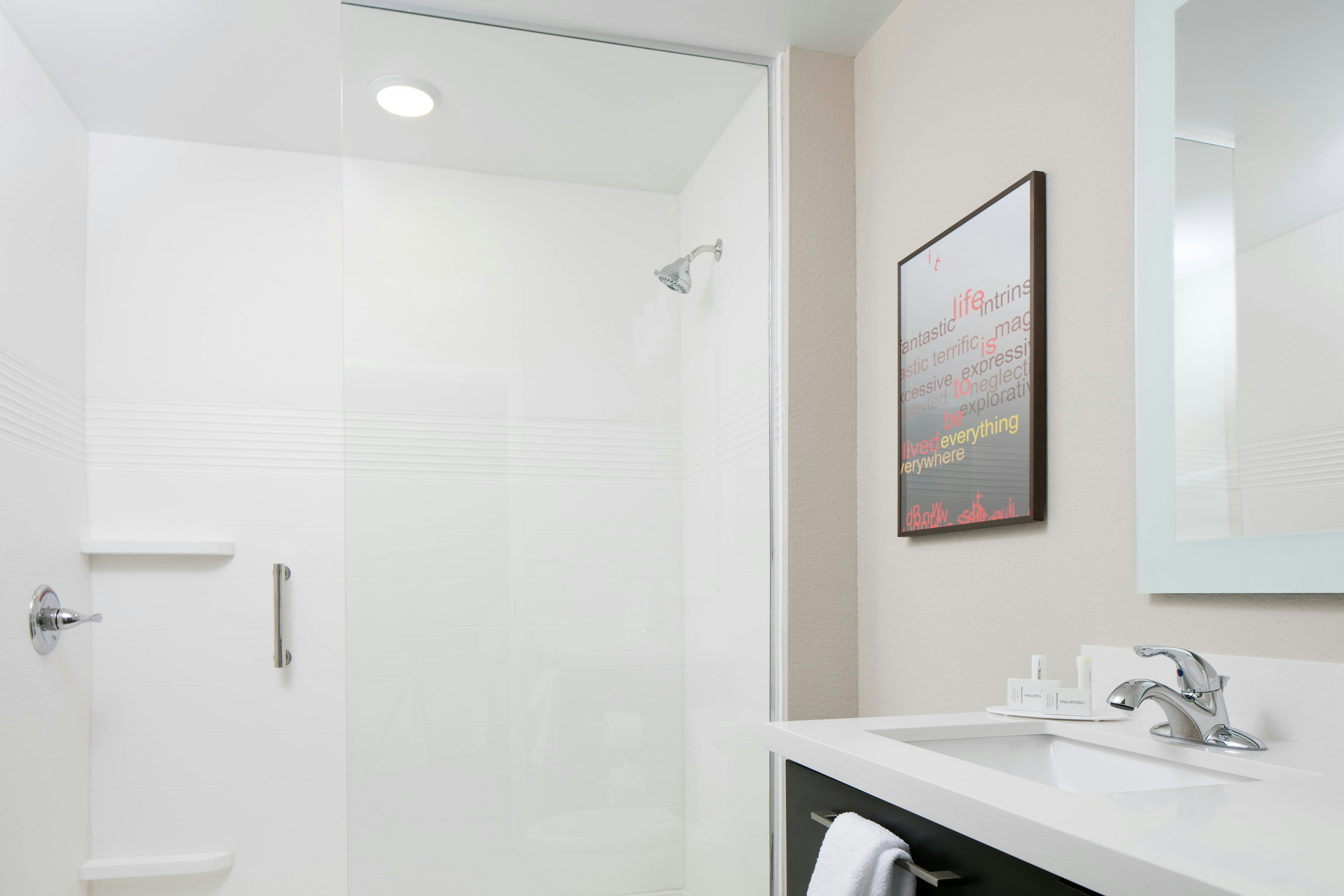 غرفة بسريرين كوين، TOWNEPLACE SUITES KANSAS CITY AIRPORT 2/2