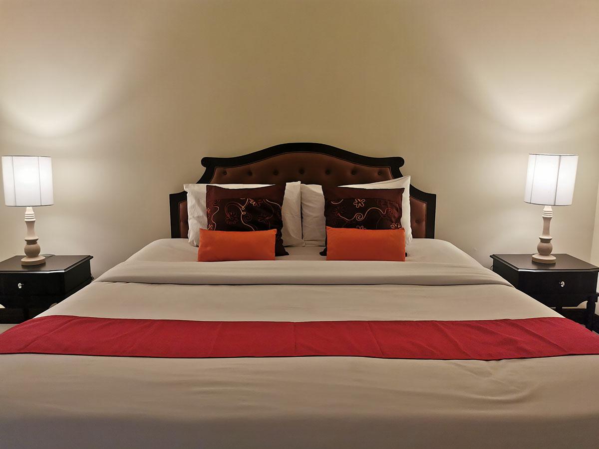 Thana Hotel 31/41