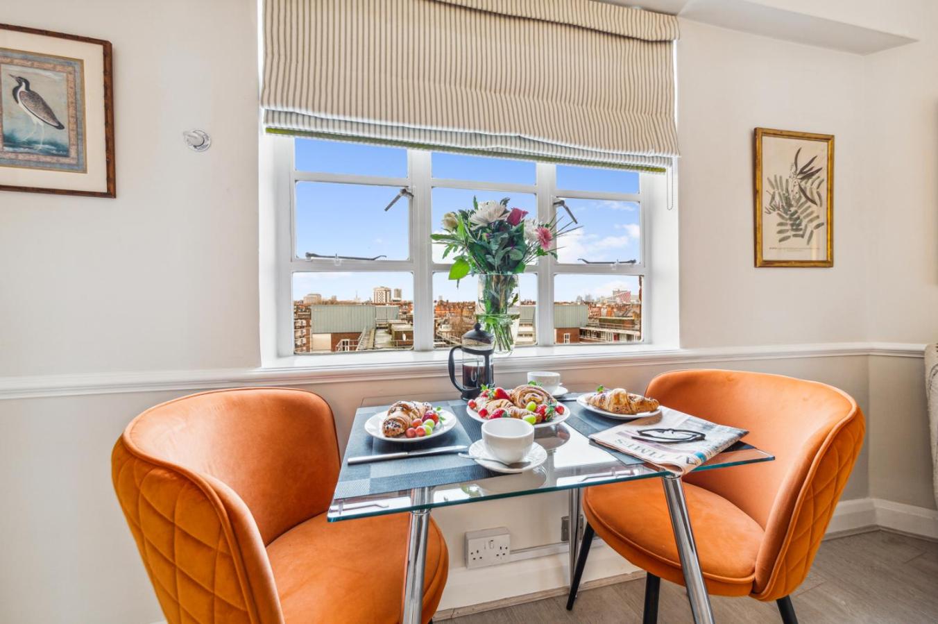 Nell Gwynn Chelsea Accommodation 38/50