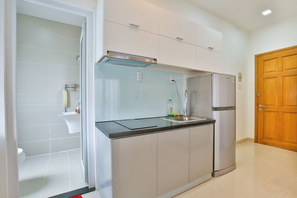 Sunflower Boutique Studio Apartment 2/44