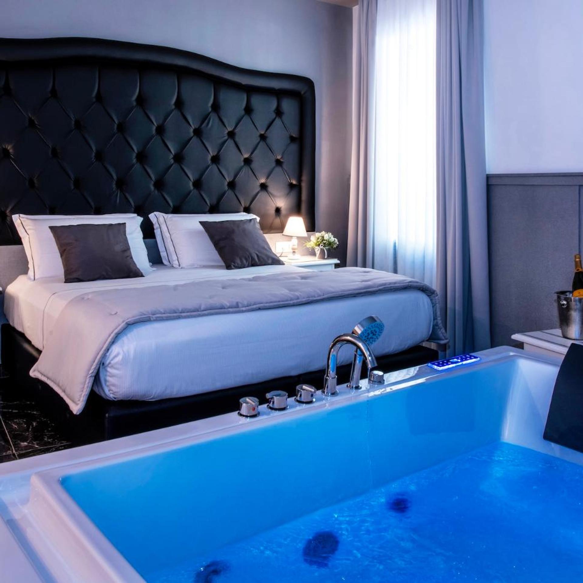 Junior Suite, Deluxe