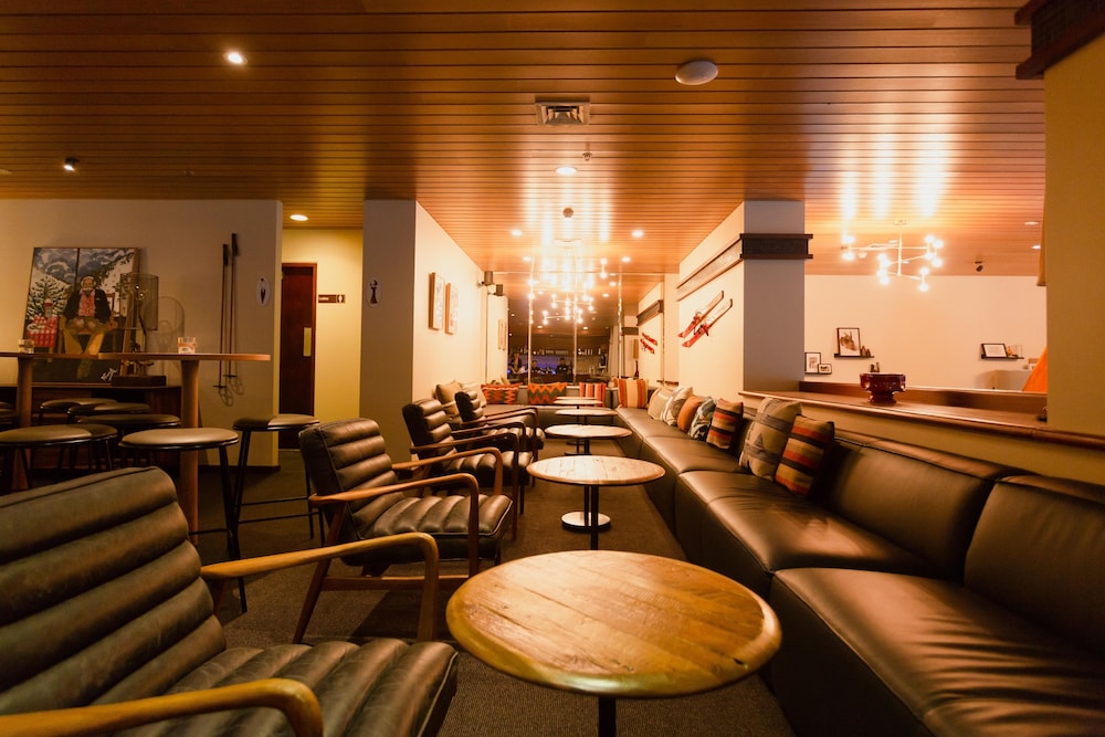 THREDBO ALPINE HOTEL 64/74