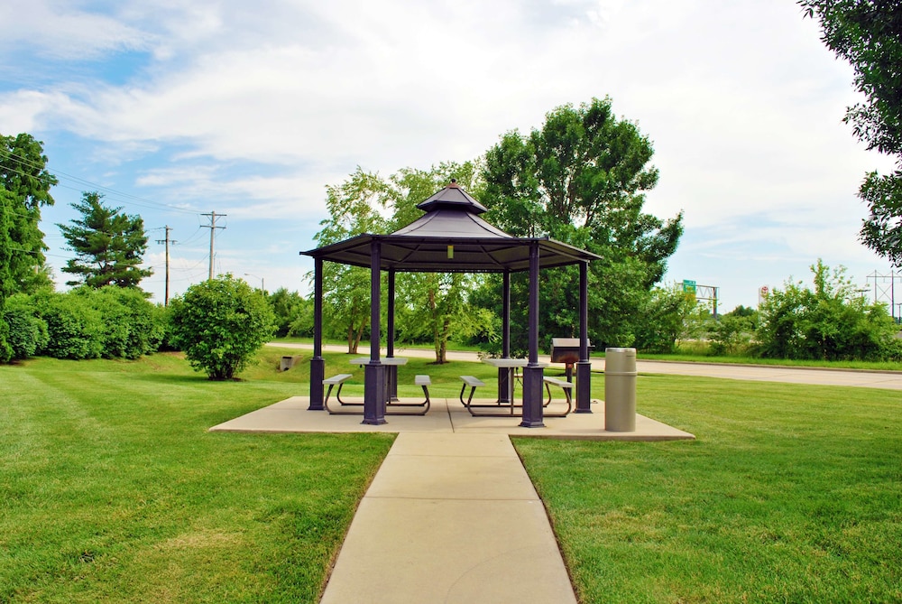 Extended Stay America - St. Louis - O Fallon Il 4/41