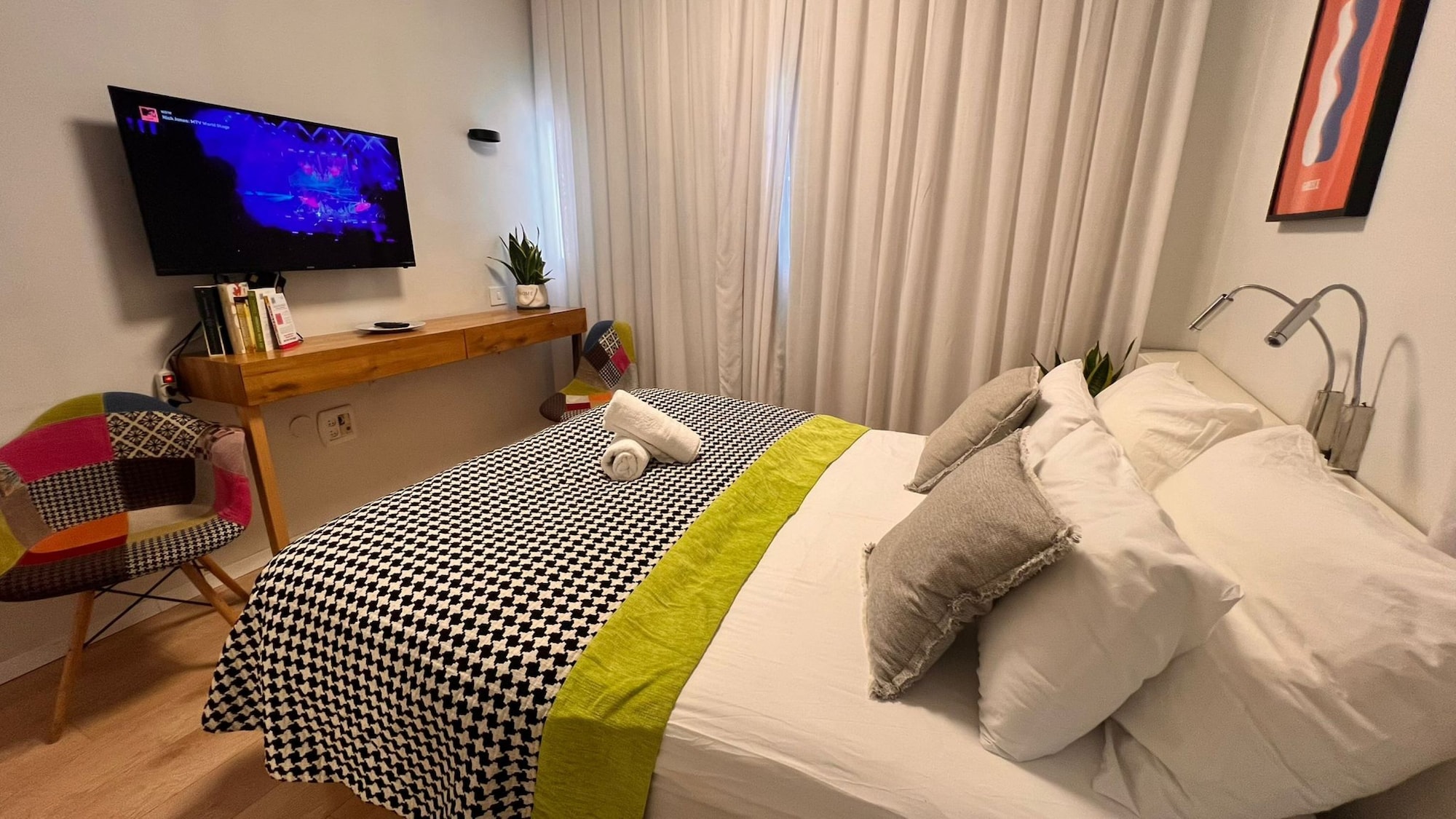 STANDARD, TWIN BEDS
