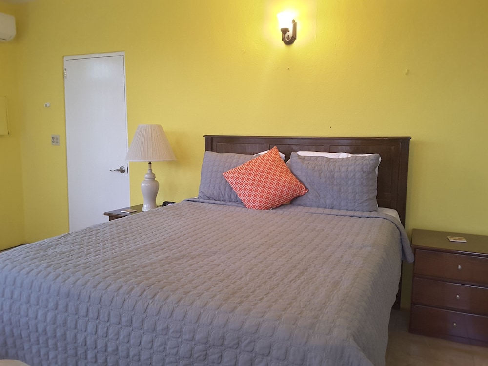 The Apartments At Jolly Castle 12/41