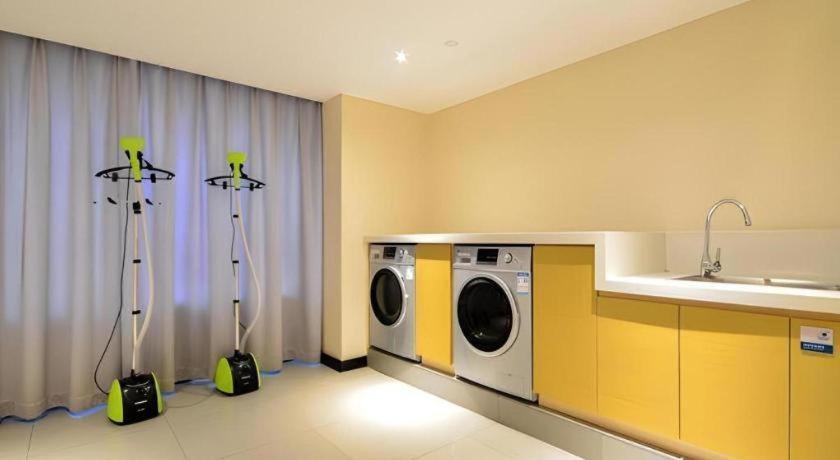 City Comfort Inn Jingzhou Wanda Plaza 29/42