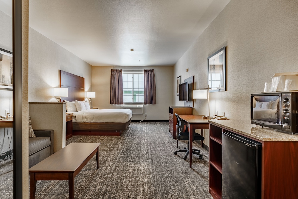 Cobblestone Suites Ripon 24/48