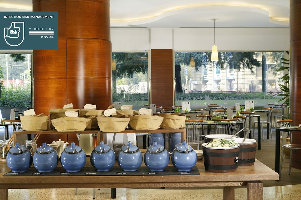 Unahotels Cusani Milan 39/69