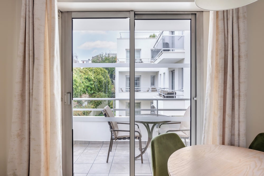 Royal Regency Paris Vincennes 36/50
