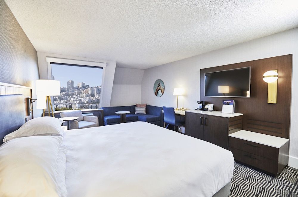 SUPERIOR, KING BED