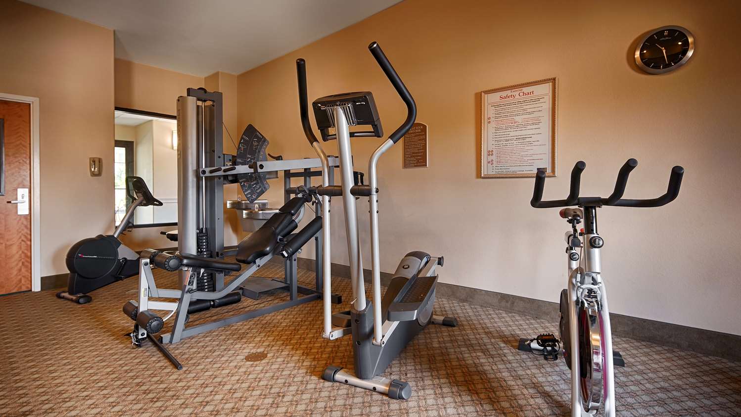 Best Western Plus Bass Hotel & Suites 14/22
