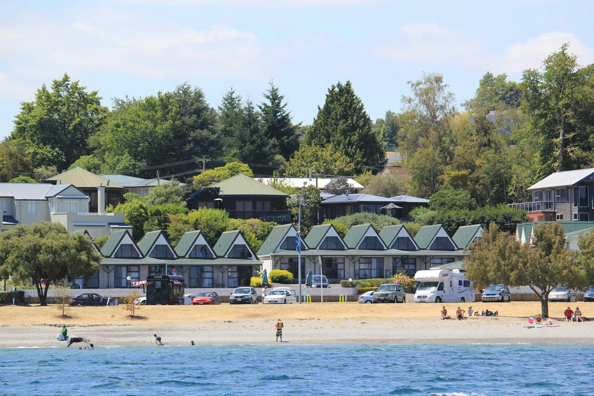 Gables Lakefront Motel 15/20