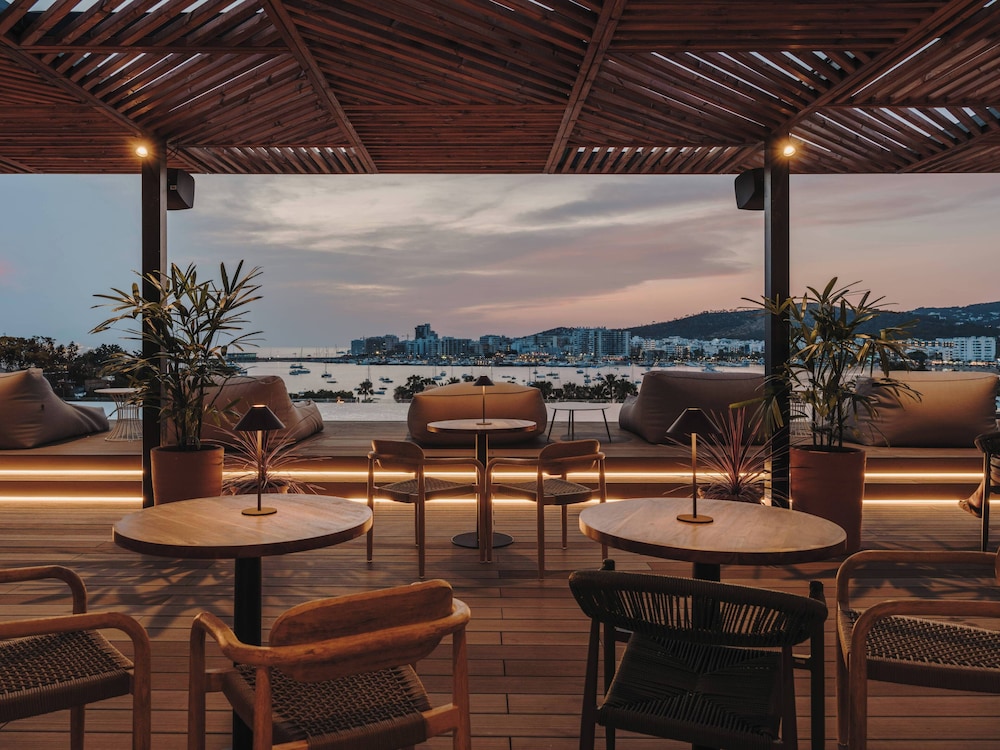 Bonito Ibiza by NCALMA Hotels 83/93