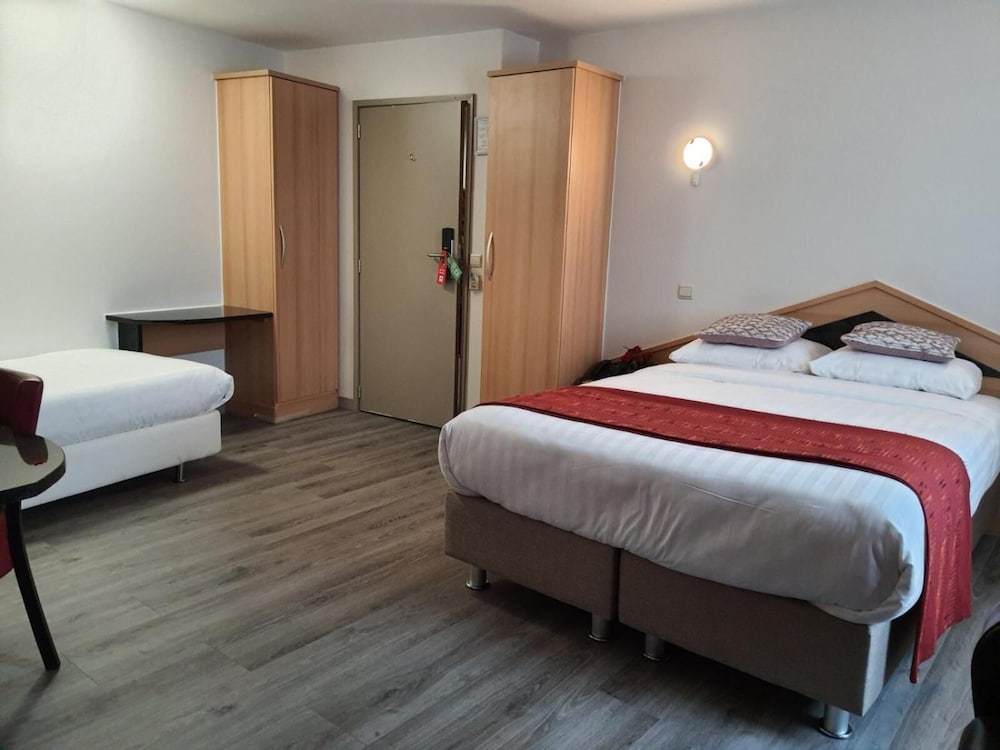 Hotel New Flanders 16/45