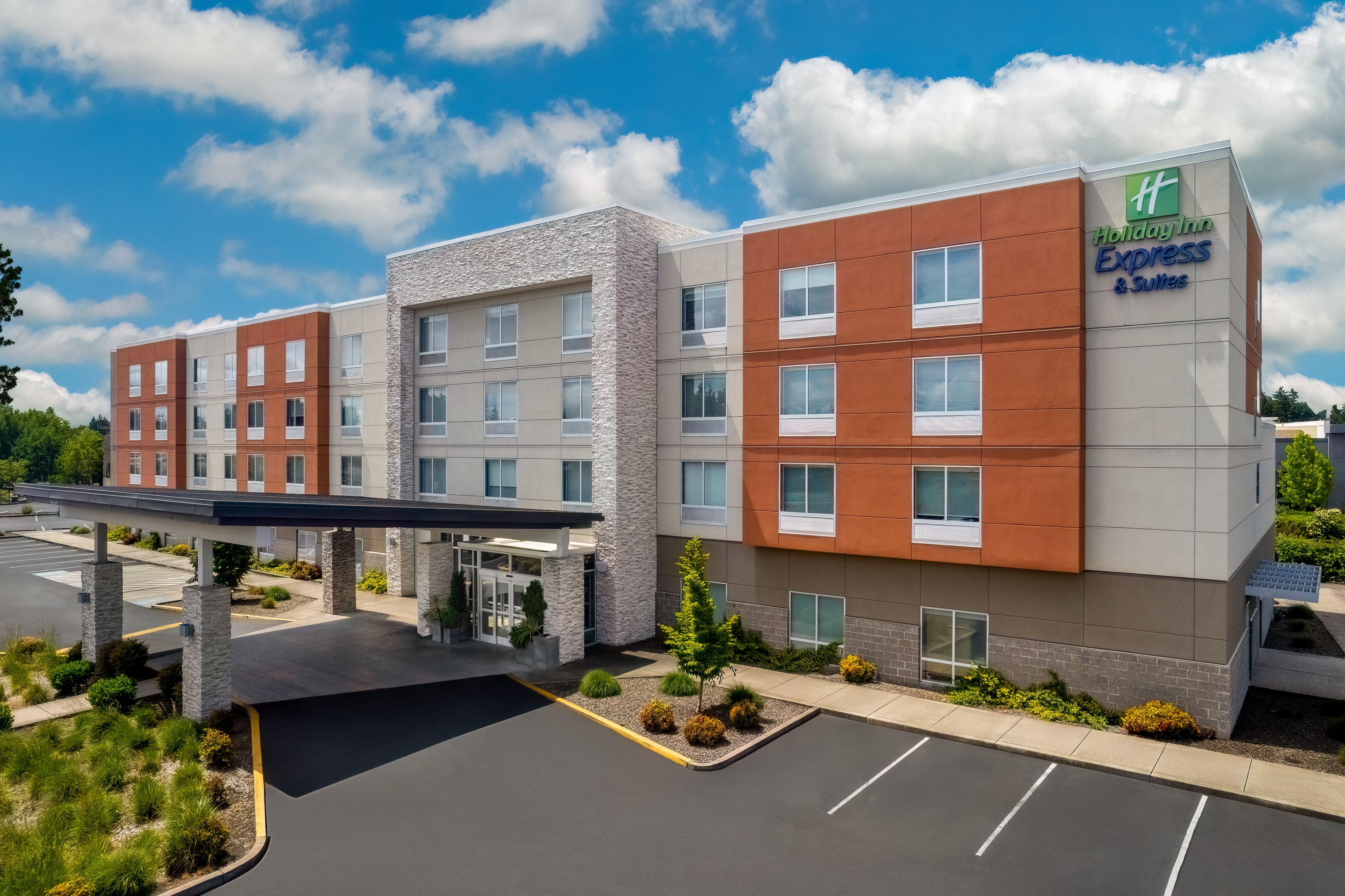 Holiday Inn Express and Suites Salem North - Keizer 7/71