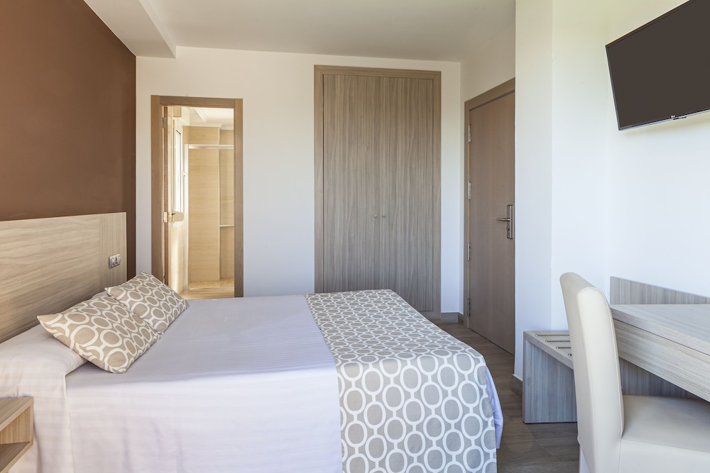 Olympia Hotel Ronda II 33/66