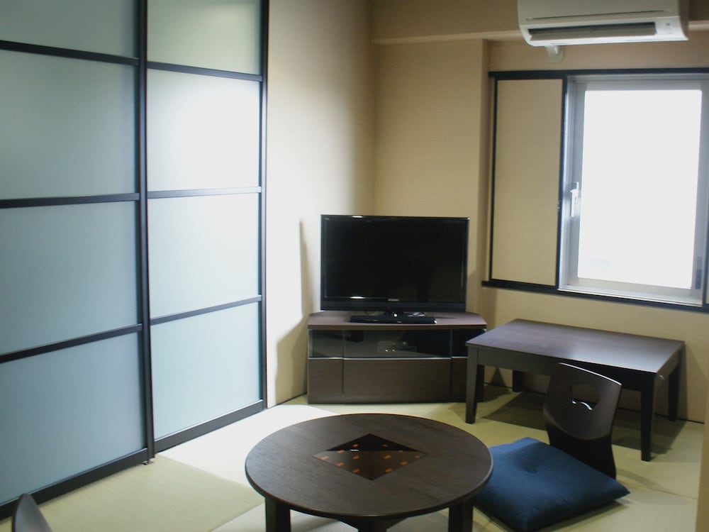 Hotel Livemax BUDGET Naha 31/45