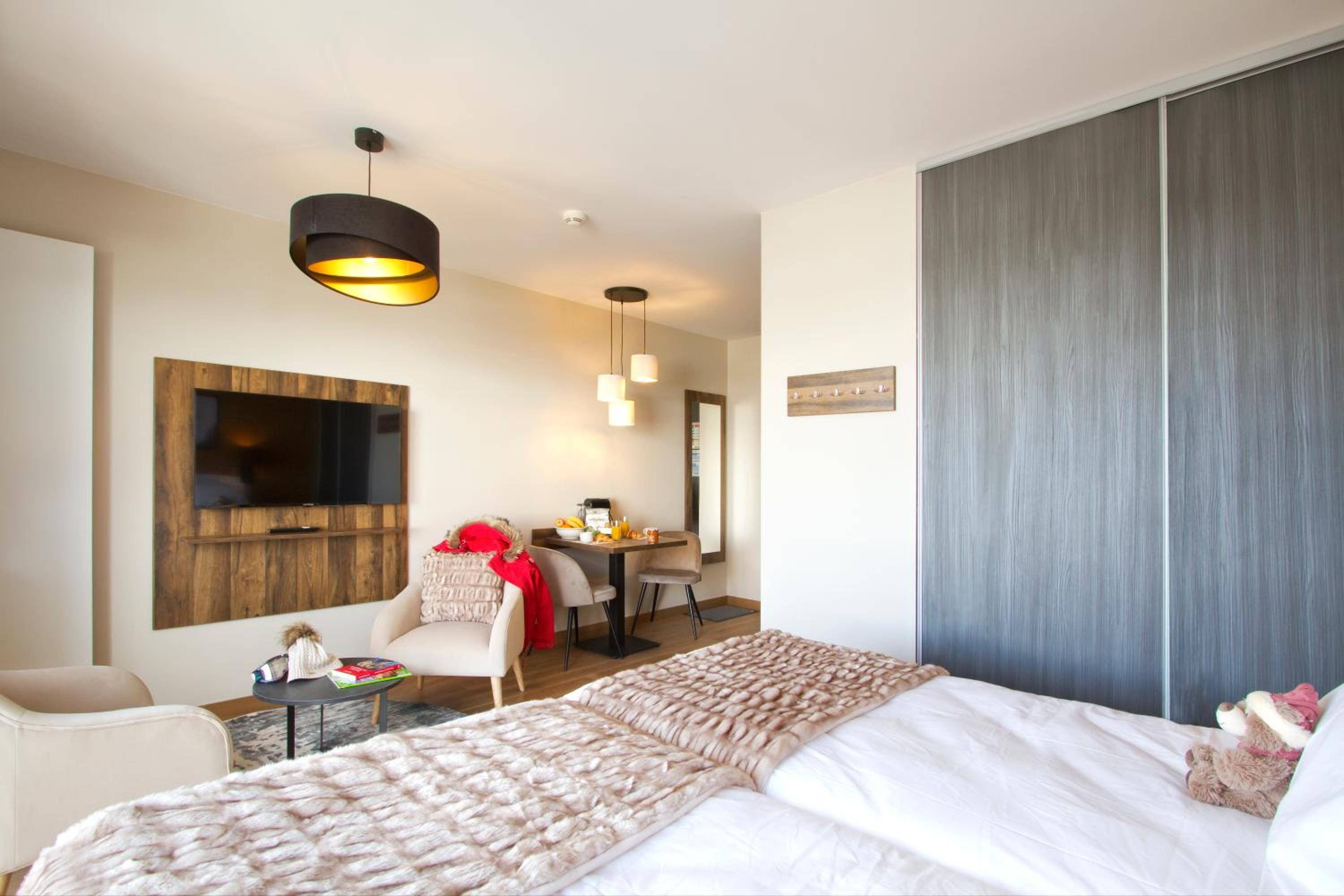 Appart'Hotel Prestige Odalys L'Eclose 10/23