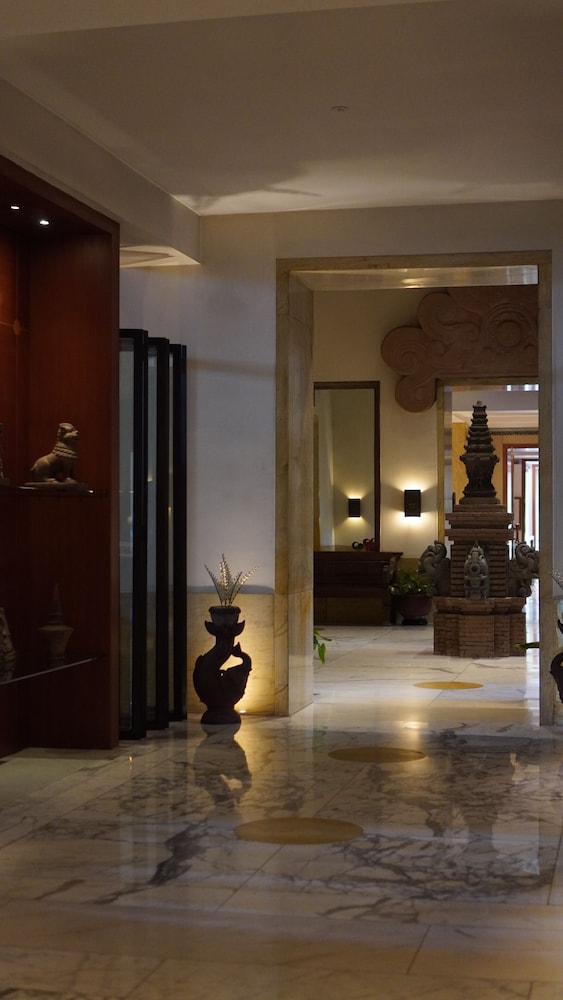 The Dharmawangsa Jakarta Hotel 27/63