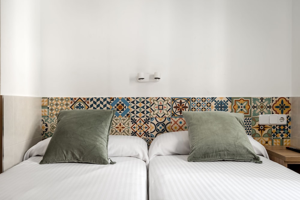 Hostal Baler 23/34