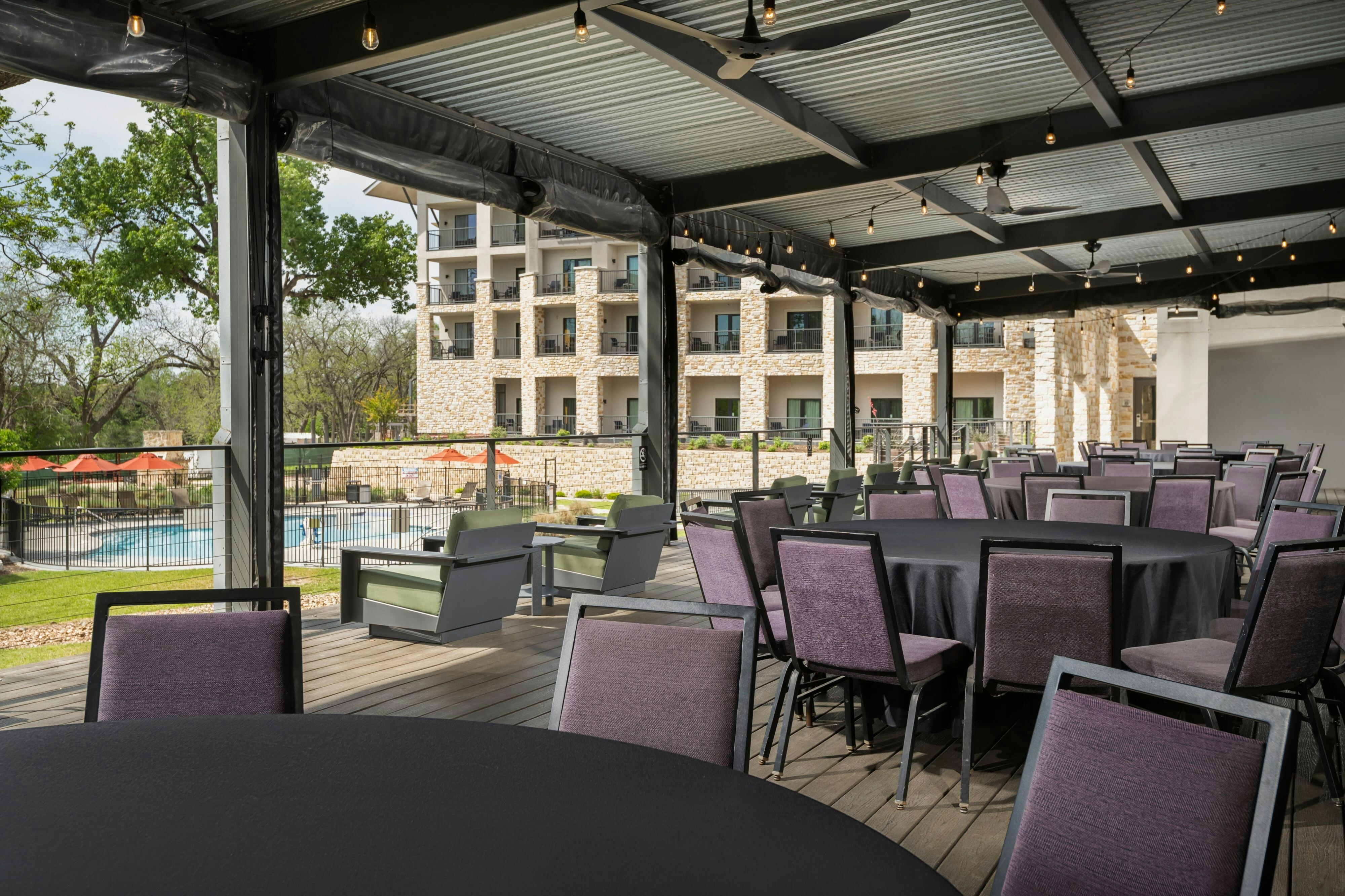 Courtyard New Braunfels River Village 52/78