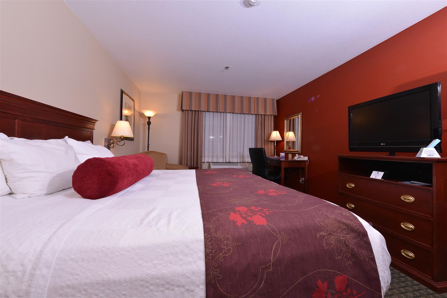 Best Western Plus Rama Inn 9/54