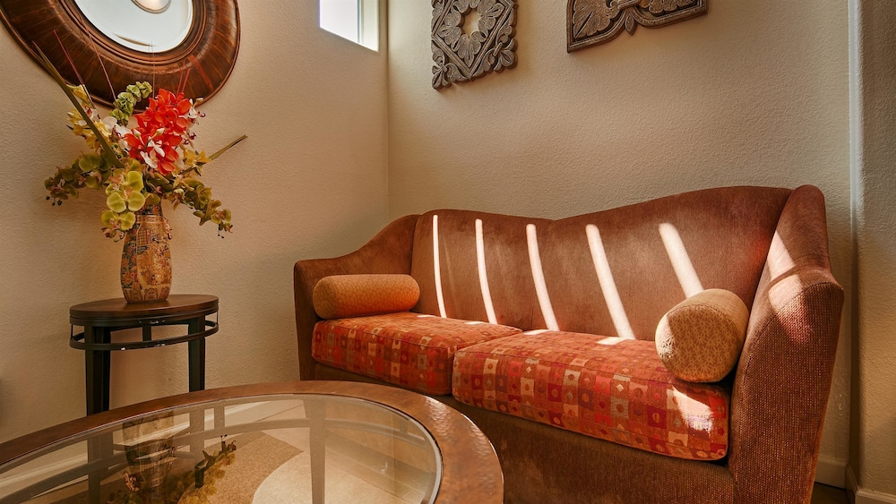 Best Western Plus Northwoods Inn 57/80