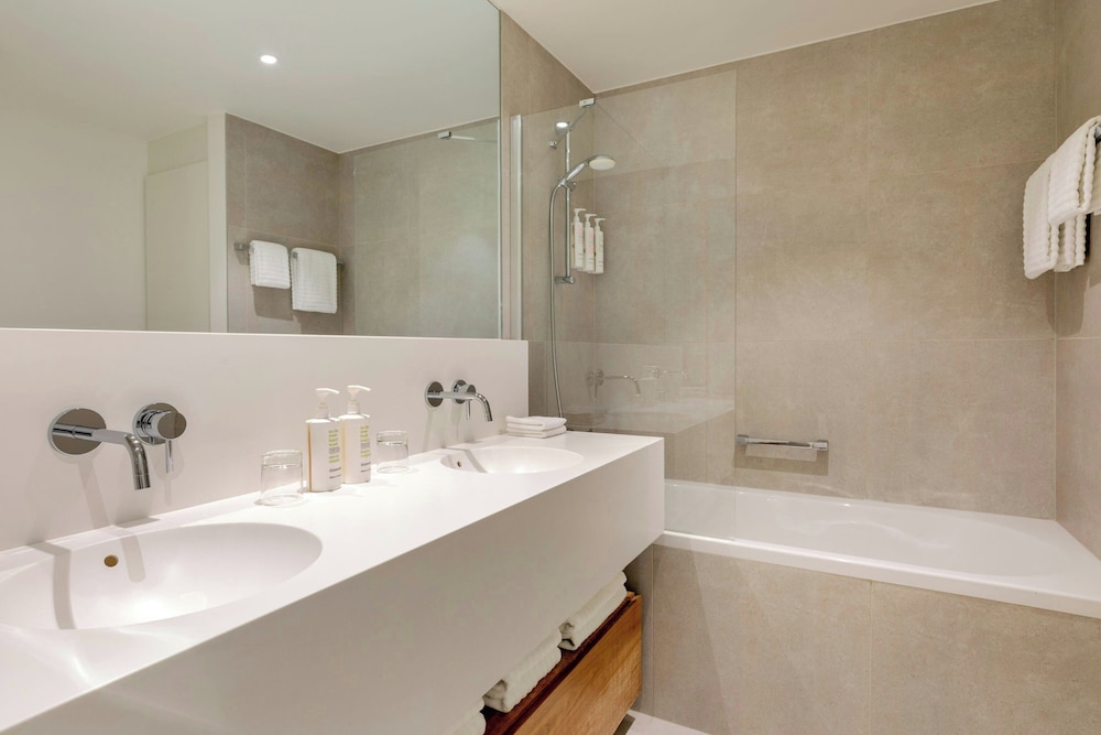 شقة بشرفة بغرفتي نوم، Marriott Executive Apartments Brussels, European Quarter 3/6