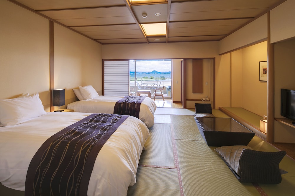 Biwako Ryokusuitei 15/50