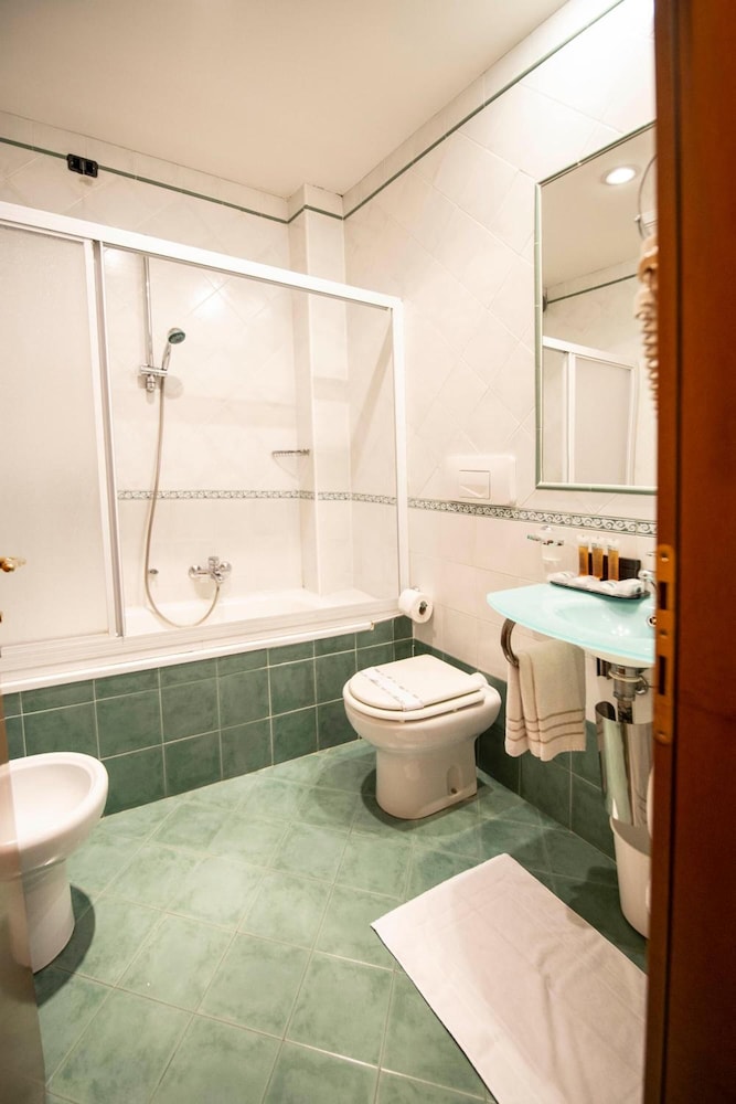 Hotel Estense 12/40