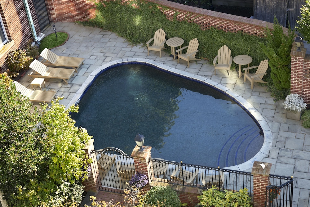The Vanderbilt, Auberge Resorts Collection 5/40