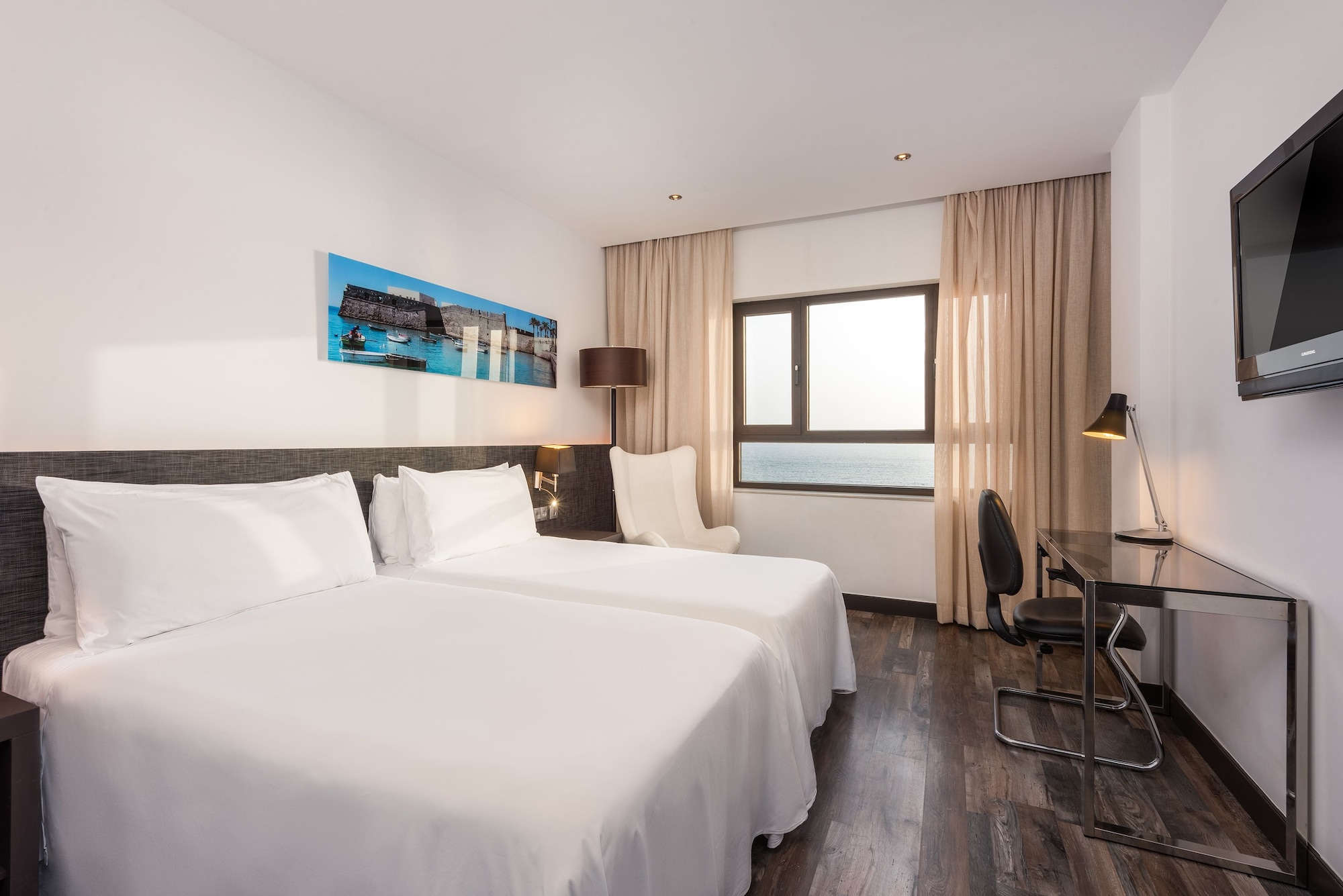 غرفة سوبيريور بسرير مزدوج بإطلالة على البحر، Hotel Cadiz Paseo Del Mar Affiliated By Melia 5/10