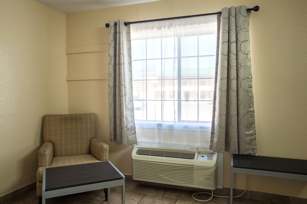 Pinn Road Inn and Suites 31/37