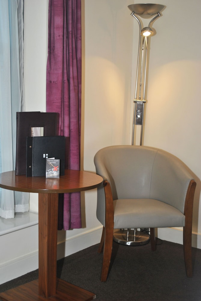 Legacy Preston International Hotel 56/60