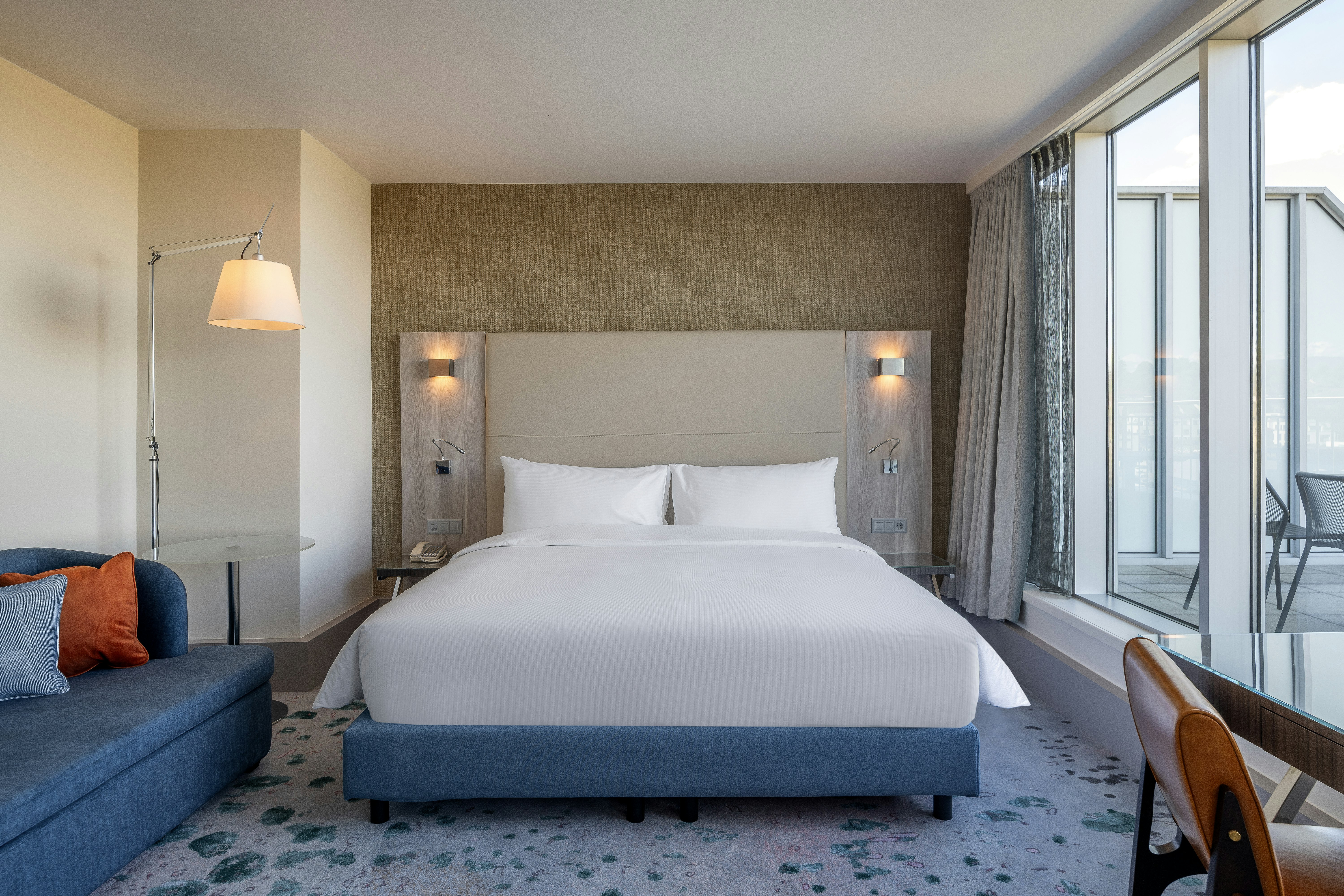 Junior Suite, King Bed