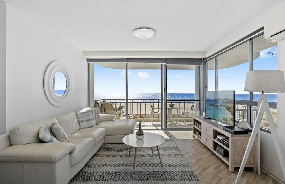 OCEANSIDE RESORT 33/58