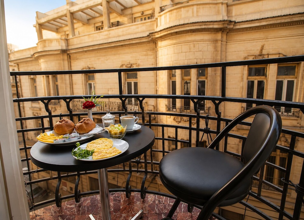 Valencia Hotel 34/40