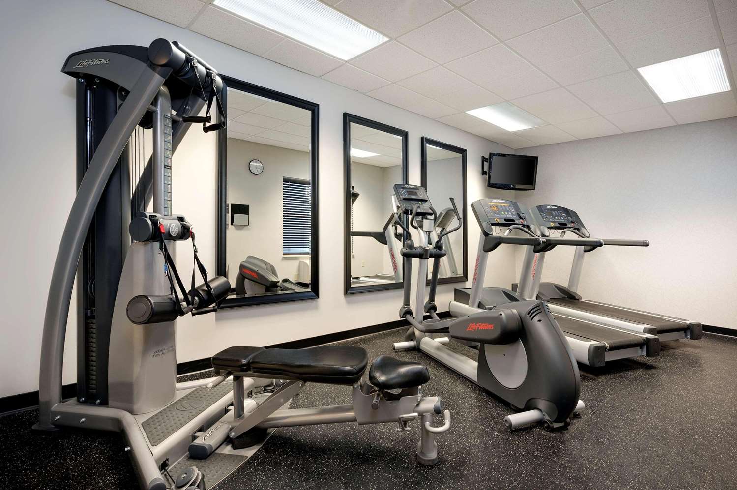 Country Inn & Suites by Radisson Albertville near Outlet Mall 16/21