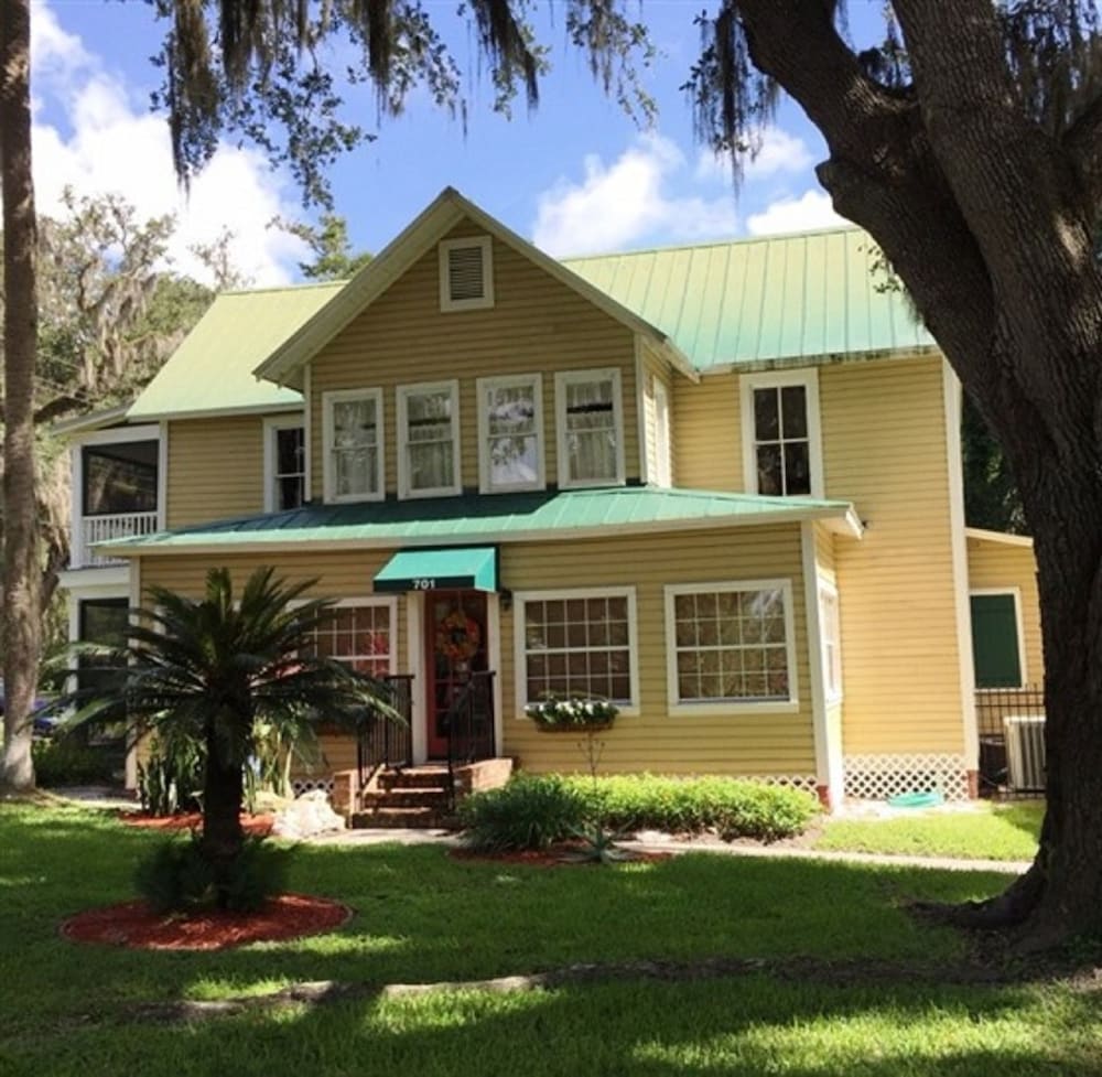Dolan House B&B 1/20