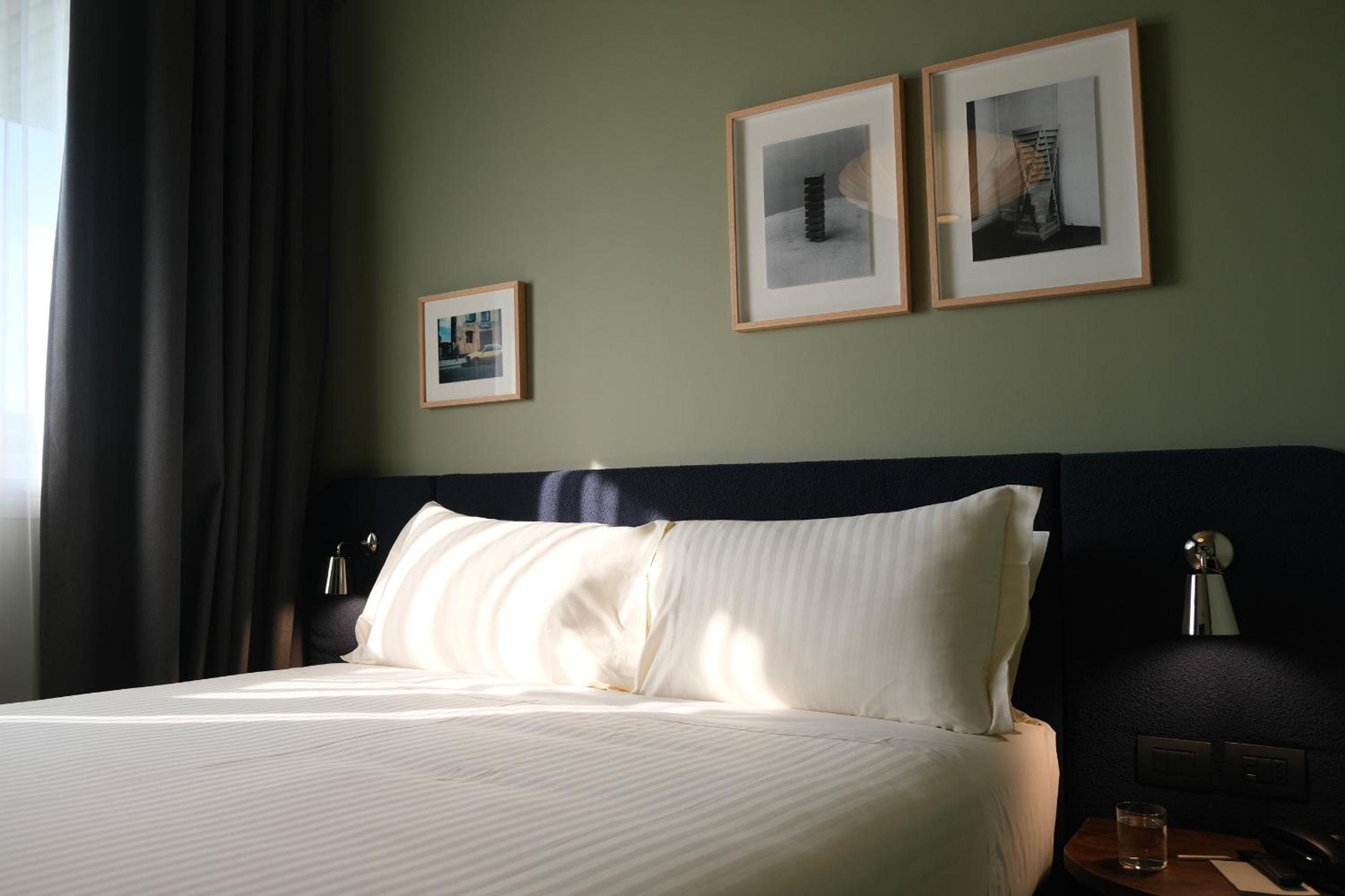 Smart, 2 Double Beds، Antares Hotel Concorde 2/10