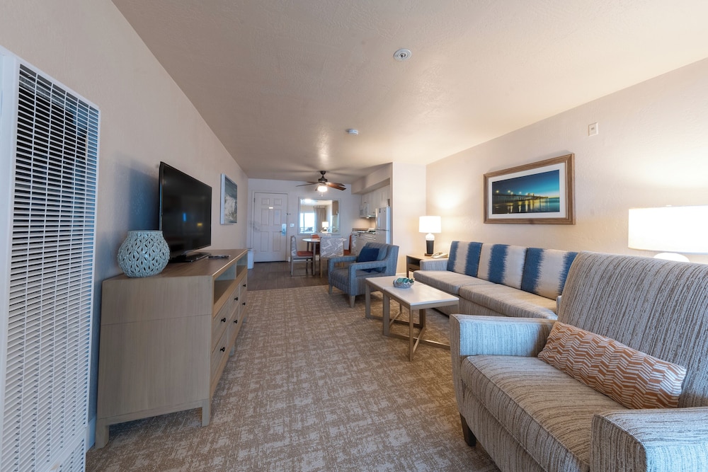Southern California Beach Club 48/73