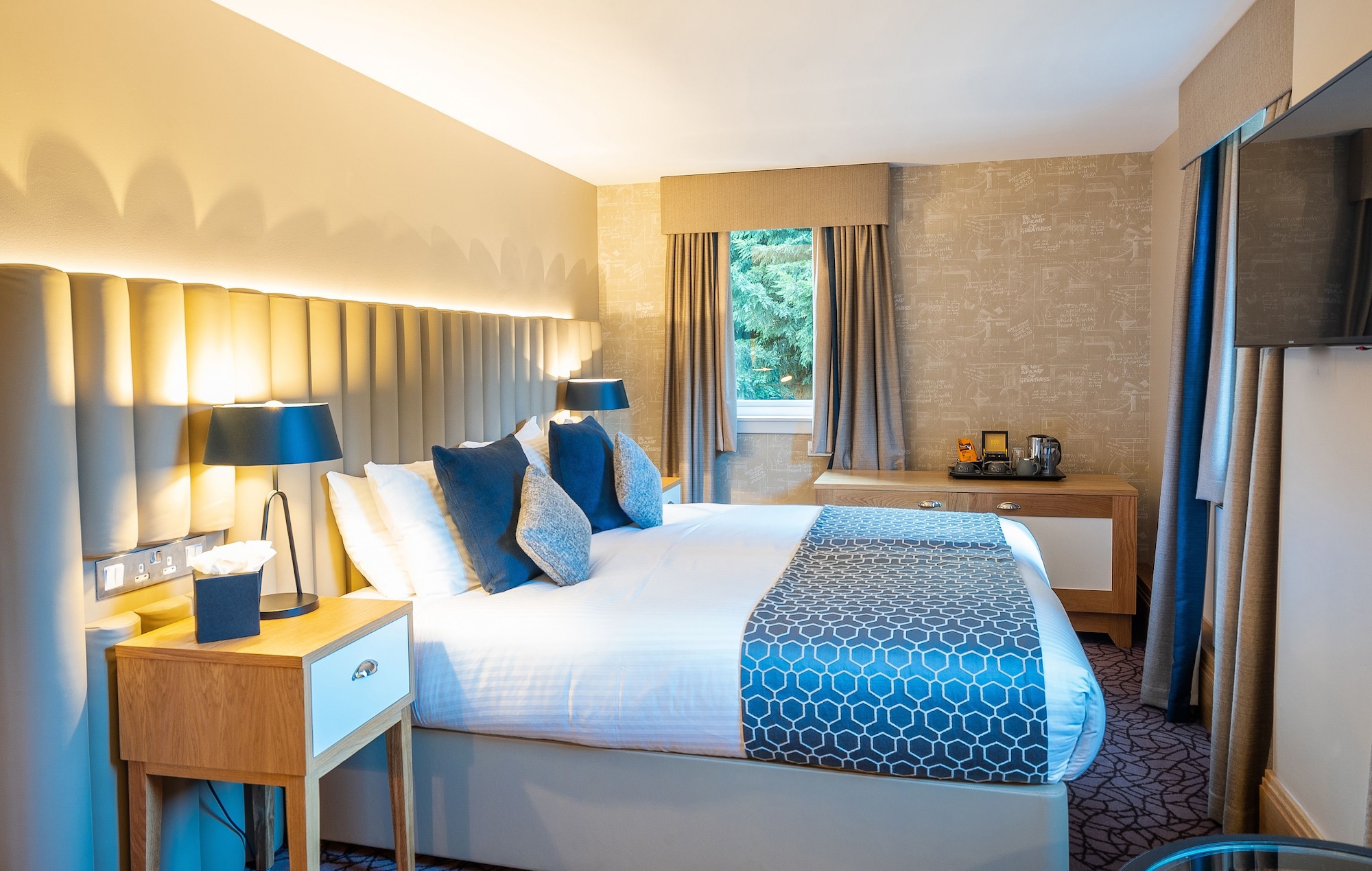 DELUXE, SINGLE, DOUBLE BED