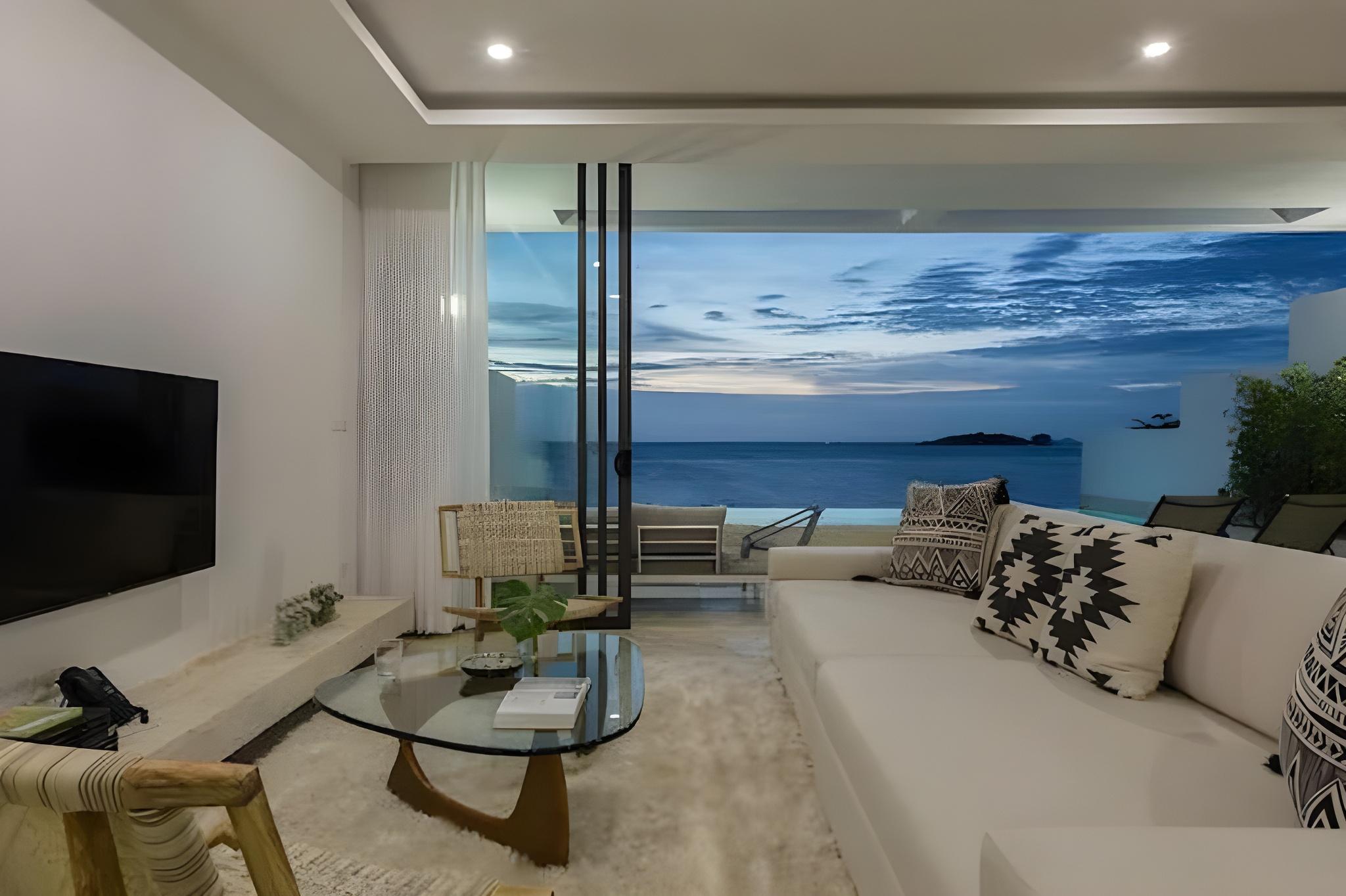 2 Bedrooms, Pool, Suite, Sea View