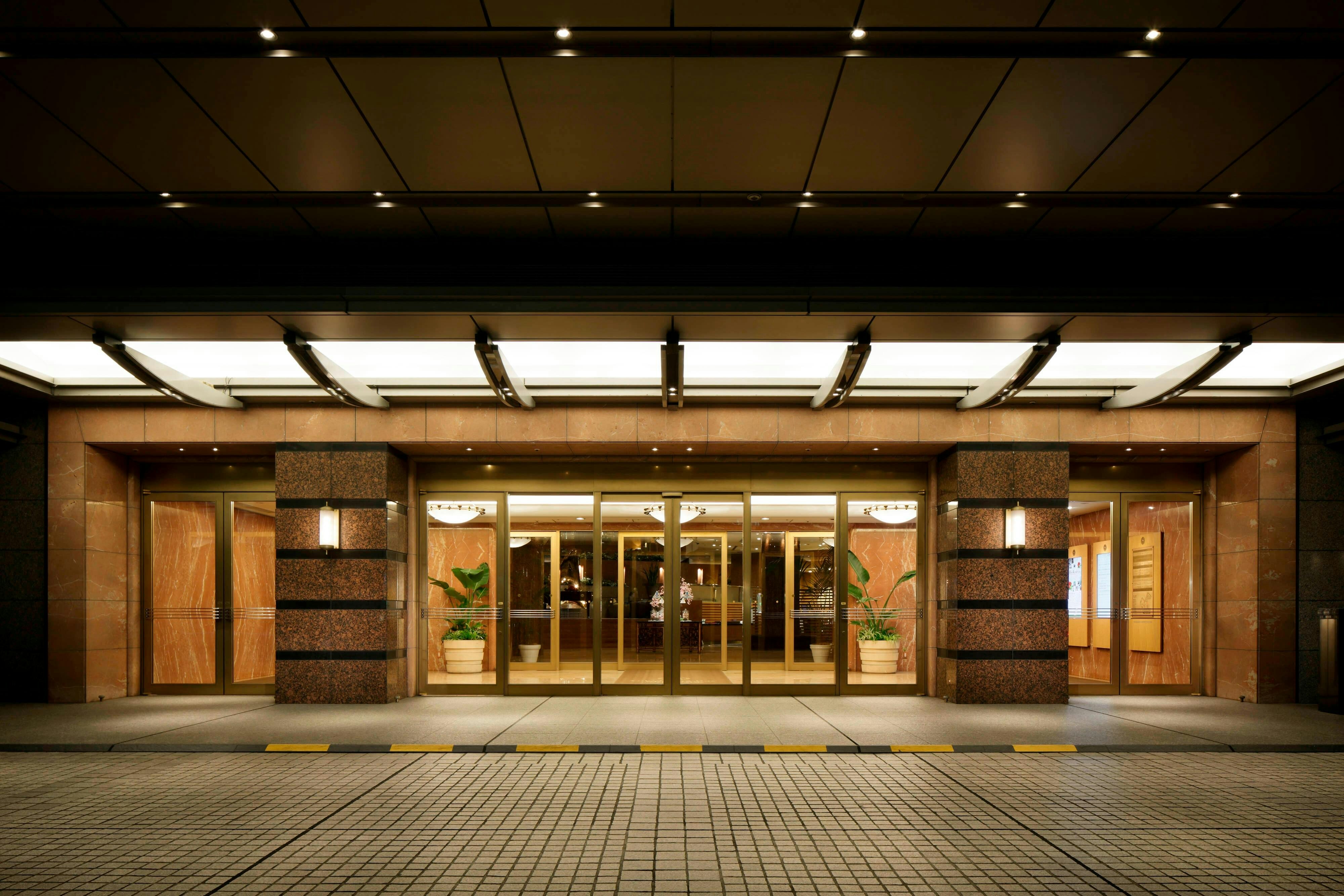 Yokohama Bay Sheraton Hotel And Towers in YOKOHAMA