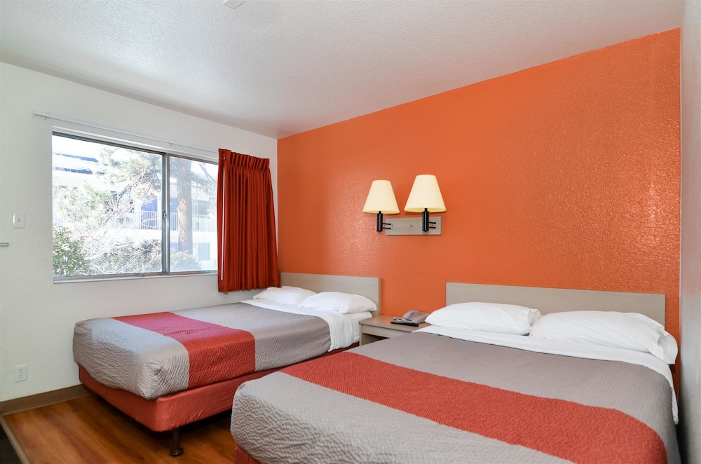 Motel6 Big Bear Lake, CA 17/50