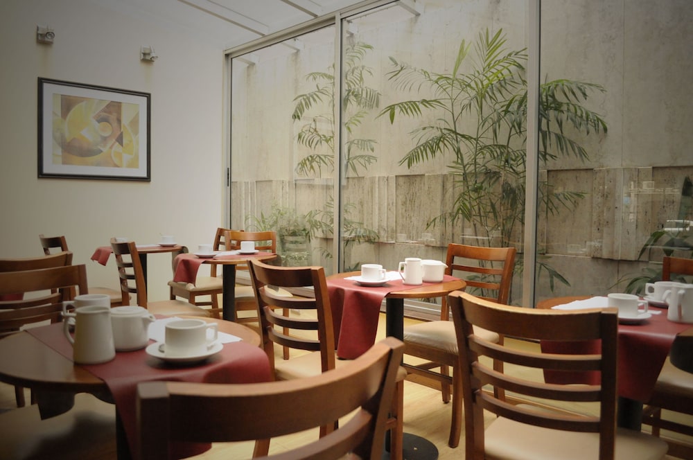 restaurant-cafeteria