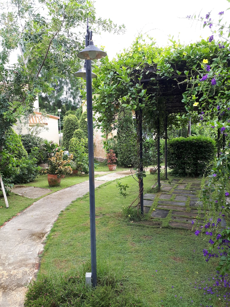 Villa Tuscany Country Resort 34/44
