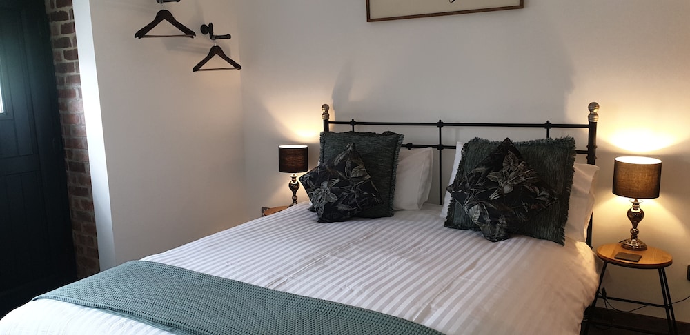 Monkton Court Hotel 14/50